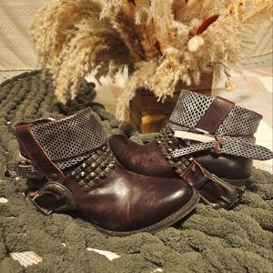 Freebird shena boots
